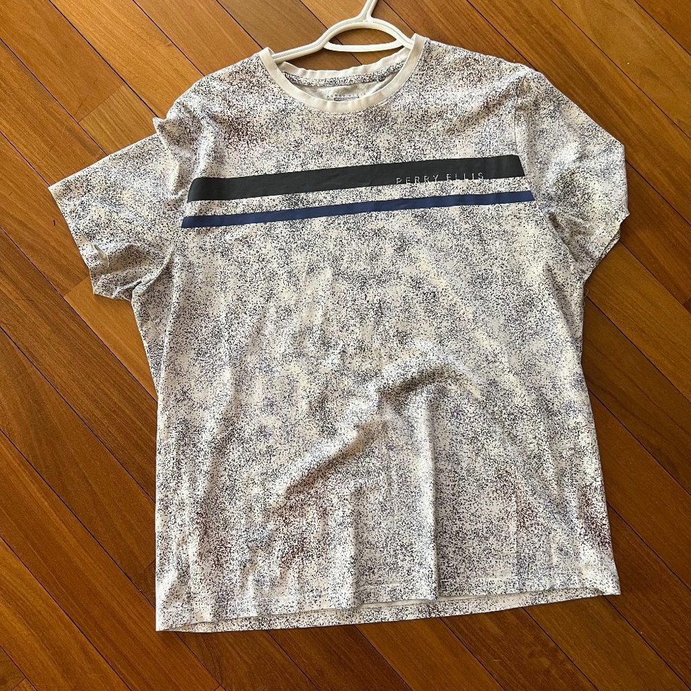 Perry Ellis T-shirt